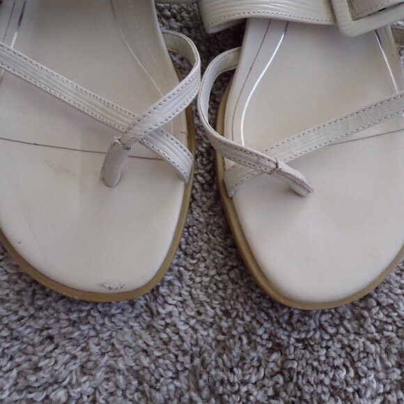 Vionic sandals white 7 - Picture 3 of 10